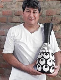 Chulucanas Spirit - Ceramic Vase