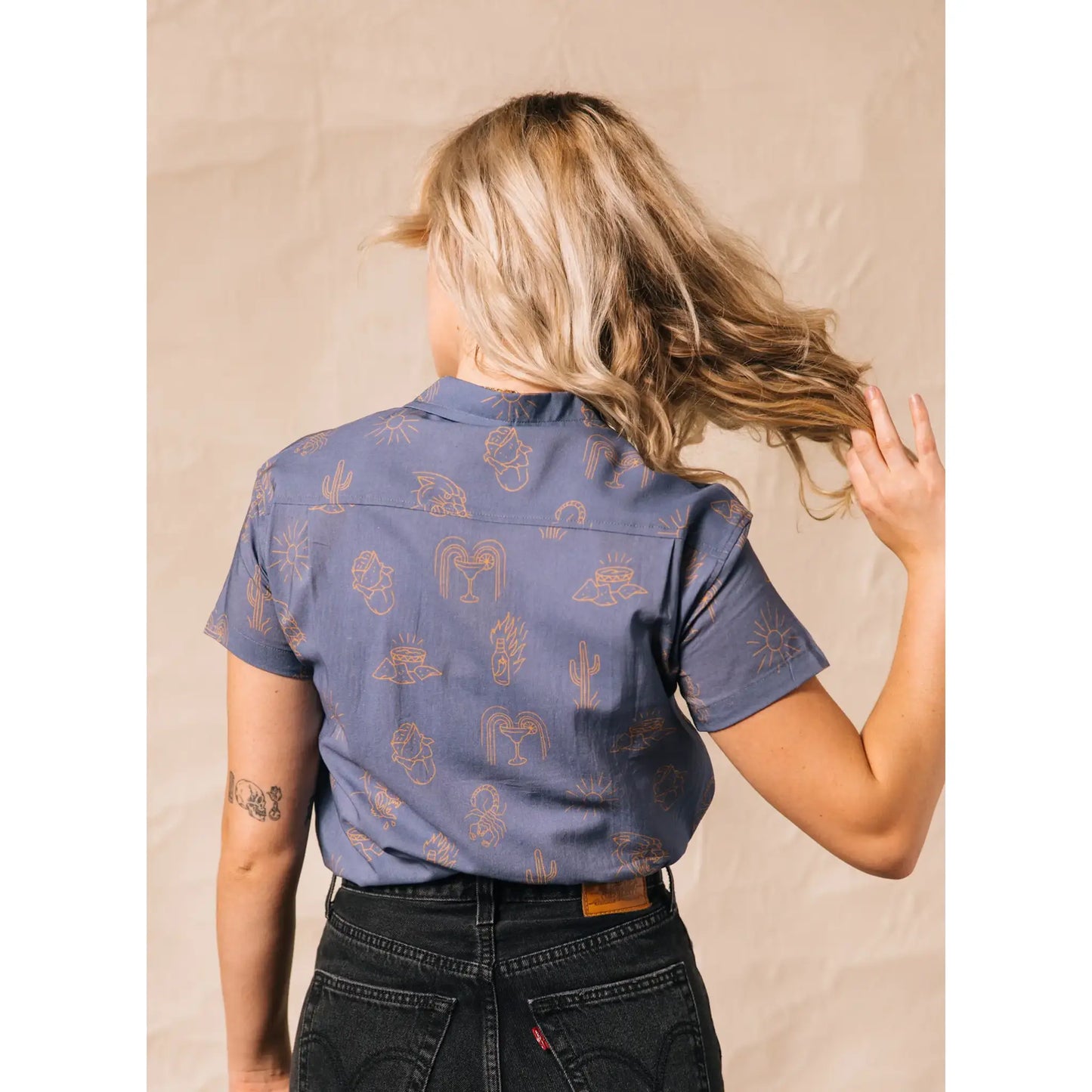 Adios Burritos - casual button up shirt - Men’s Large