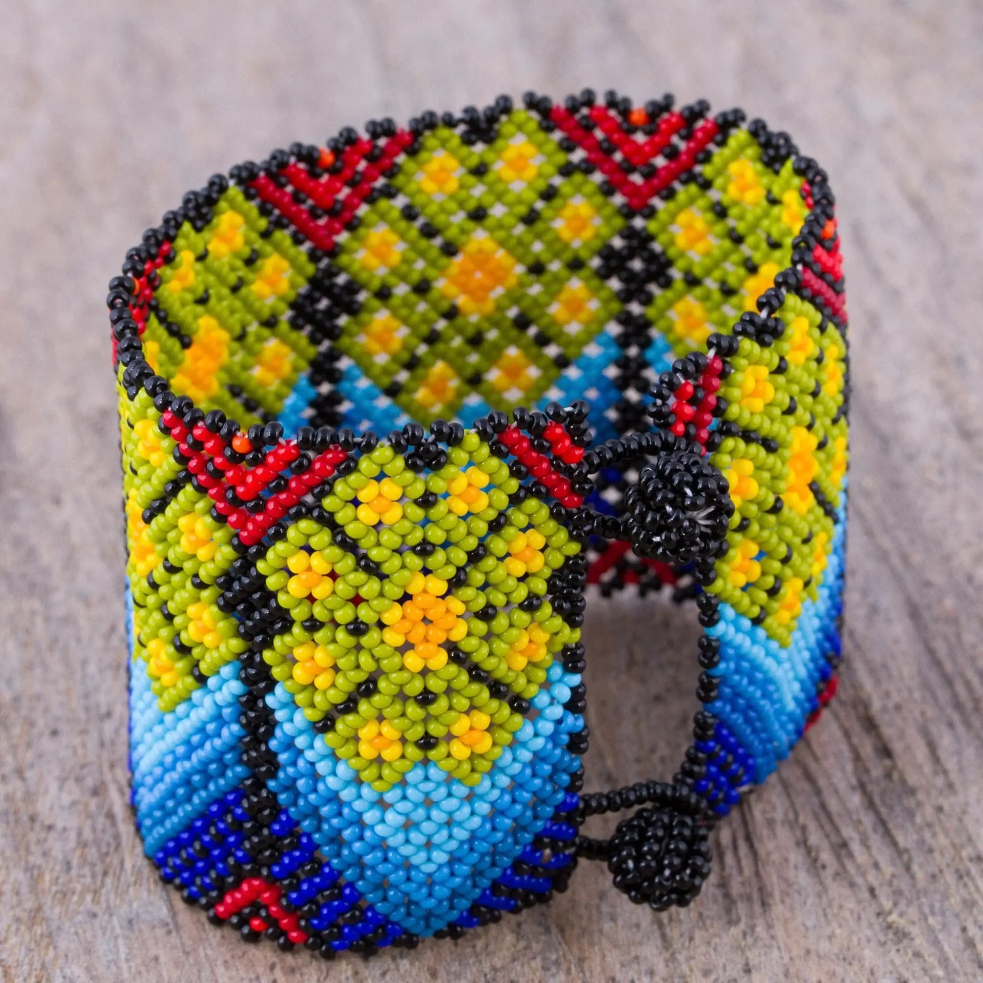 Huichol Flowers - beaded bracelet - Jewelry