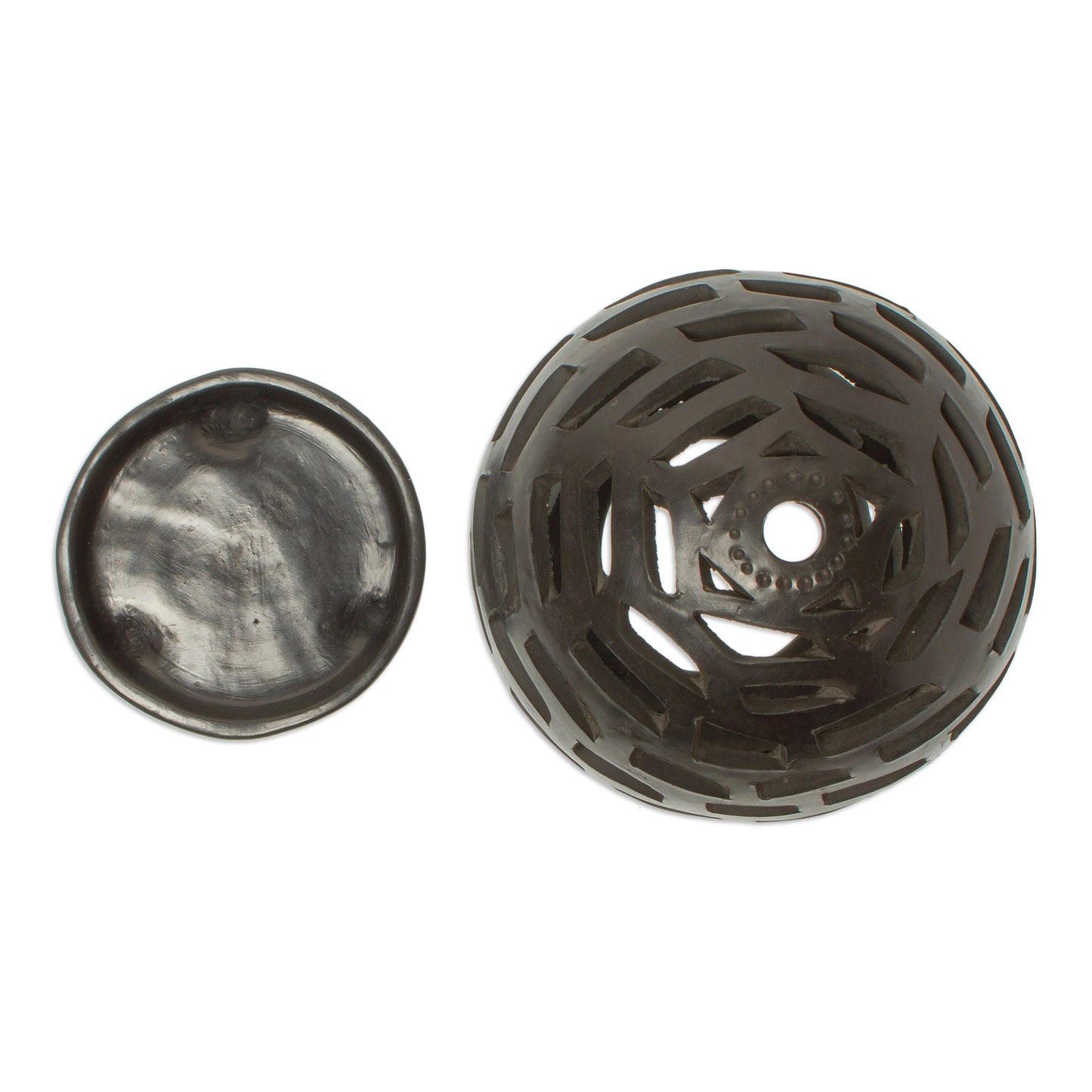 Light and Shadow - Barro Negro Tealight Candleholder