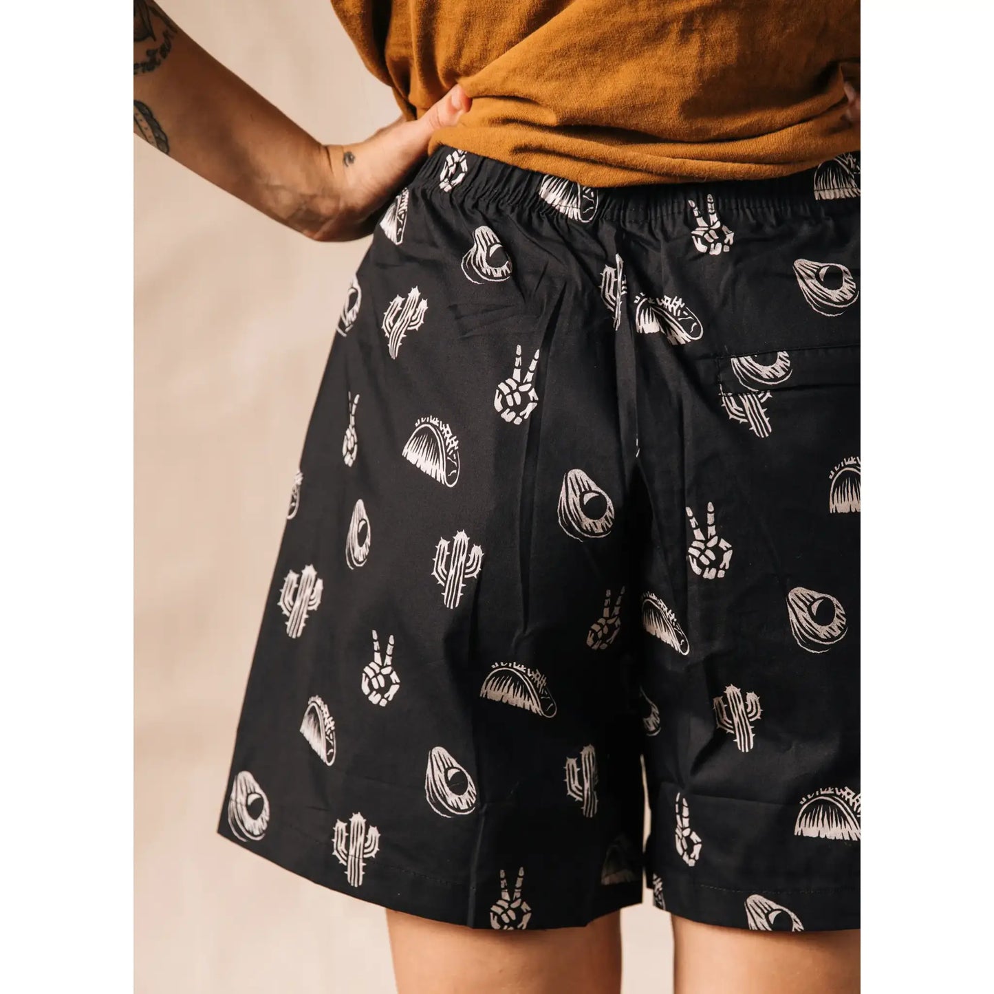 No Problemo Tacos & Cactus - walk shorts - Medium - Clothes