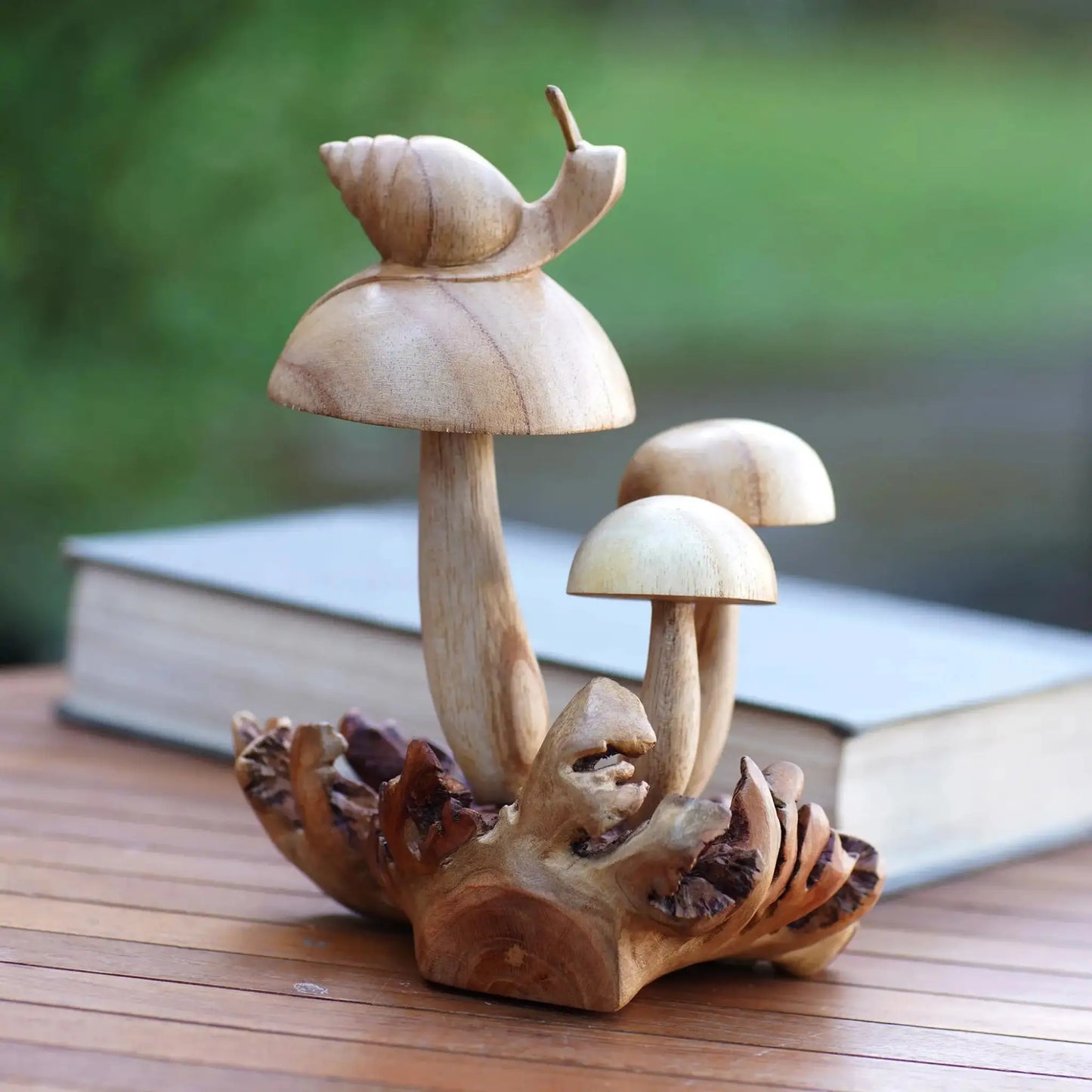 Garden Snail Musrooms - jempinis wood statuette - Art